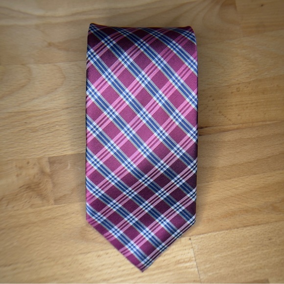 ROOSTER Men’s 100% Silk Tie in Raspberry Royal - Picture 4 of 5